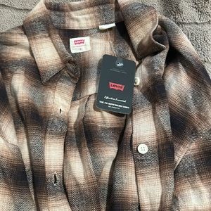 Levi’s flannel